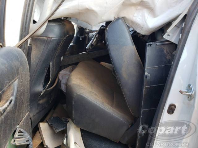 2021 TOYOTA HILUX CD 