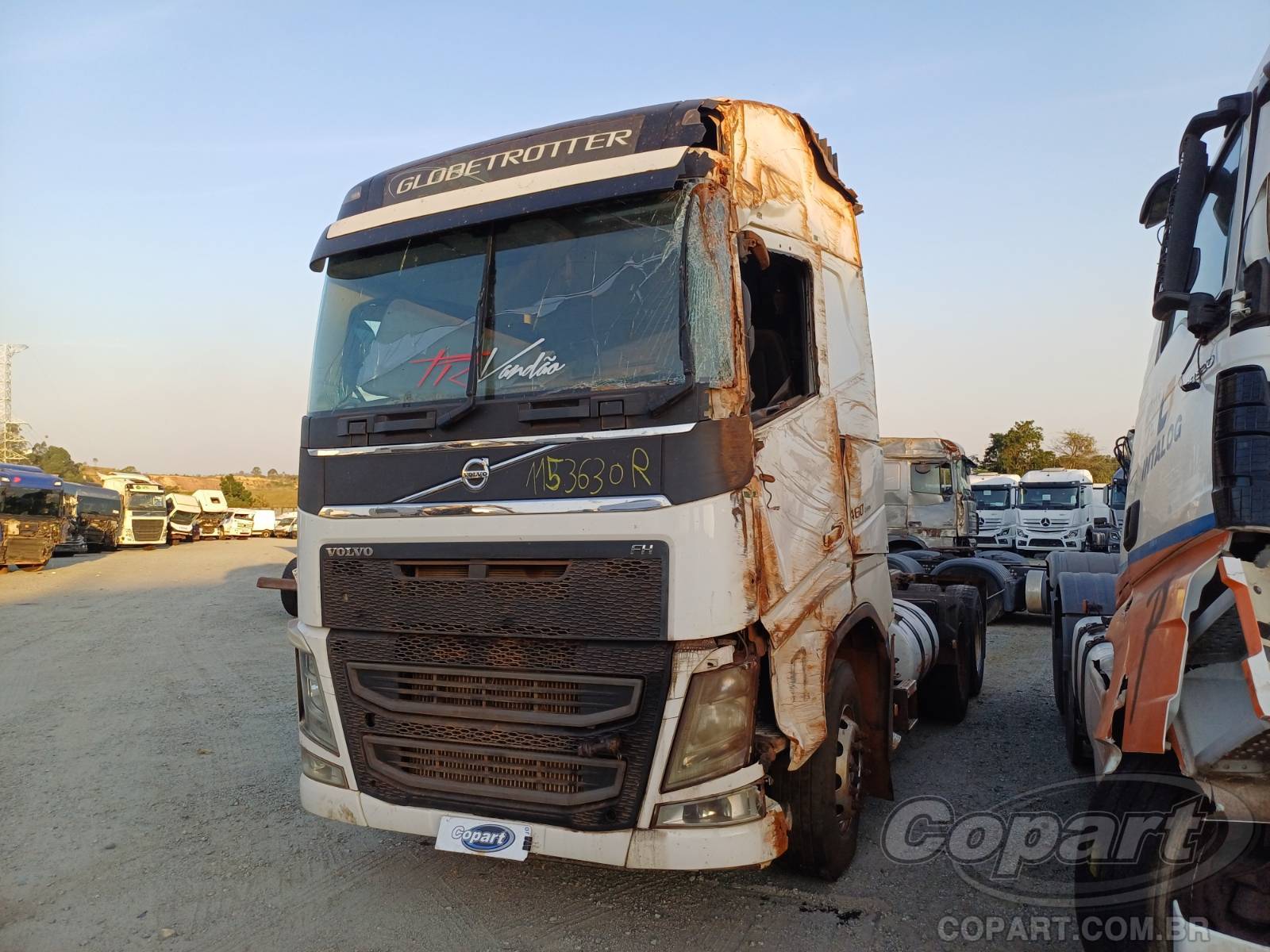 2016 VOLVO FH — leilão em Pirapora/SP (foto 2)