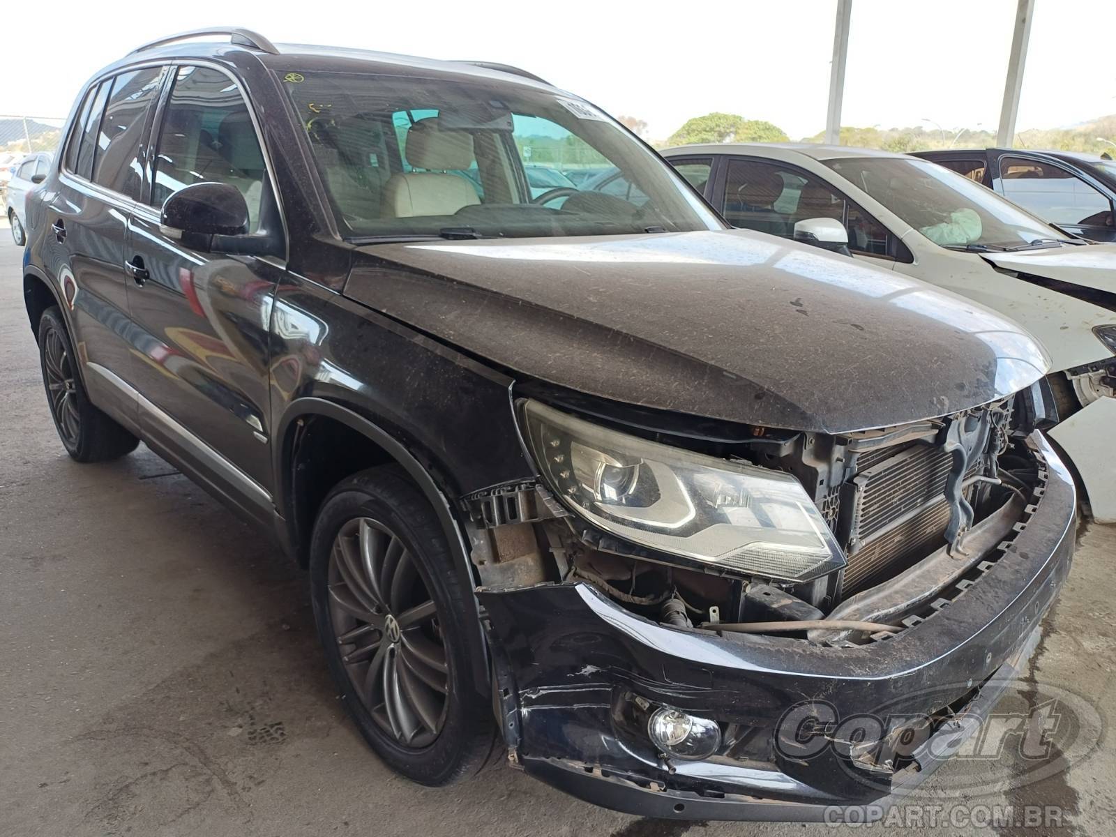 Veículo VW - VolksWagen Tiguan VOLKSWAGEN TIGUAN 2012 Conservado 2012 em leilão