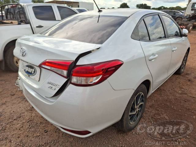 2023 TOYOTA YARIS SEDA 