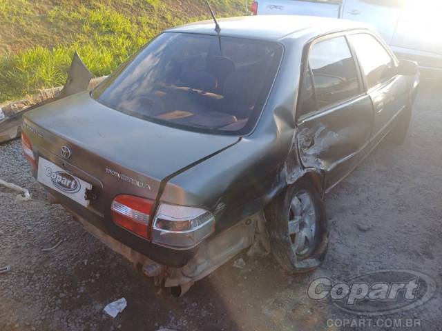 2001 TOYOTA COROLLA 