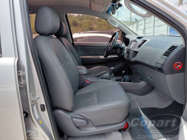 2014 TOYOTA HILUX CD 