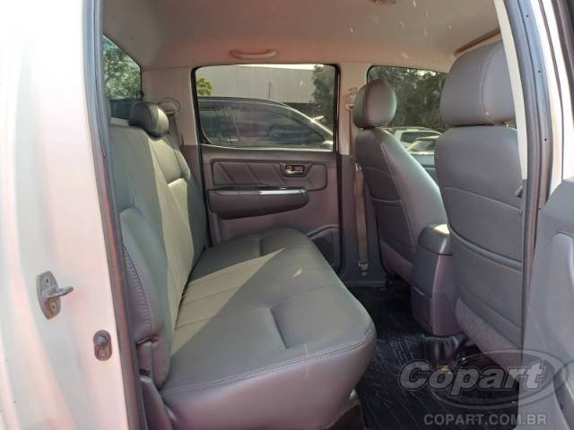 2015 TOYOTA HILUX CD 
