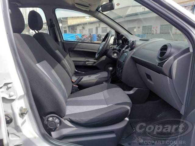 2013 FORD FIESTA 