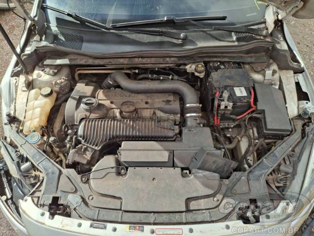2015 VOLVO V40 
