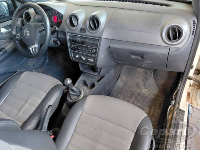 2015 VOLKSWAGEN SAVEIRO CE 