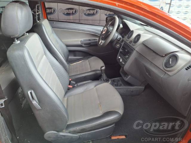 2016 VOLKSWAGEN SAVEIRO CD 