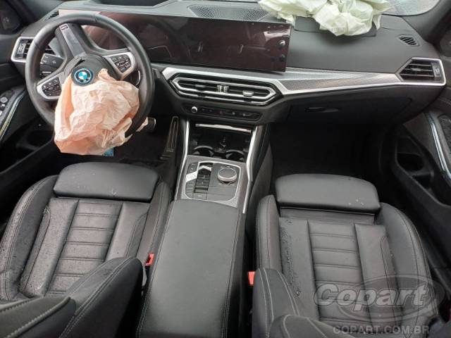 2023 BMW SERIE 3 