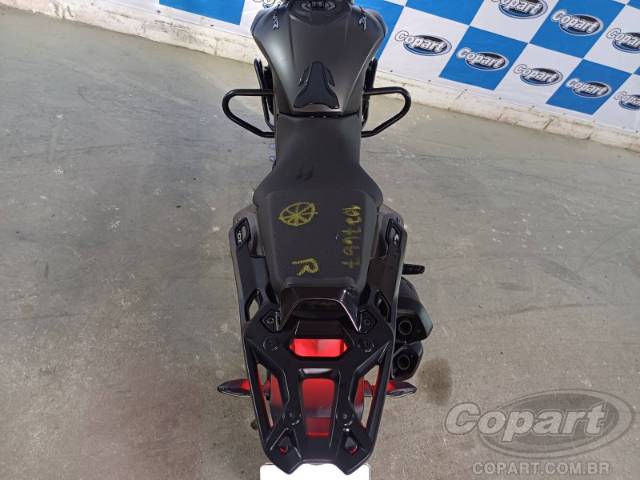 2025 BAJAJ DOMINAR 