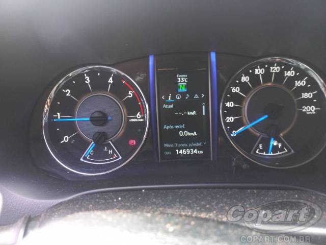 2017 TOYOTA HILUX SW4 