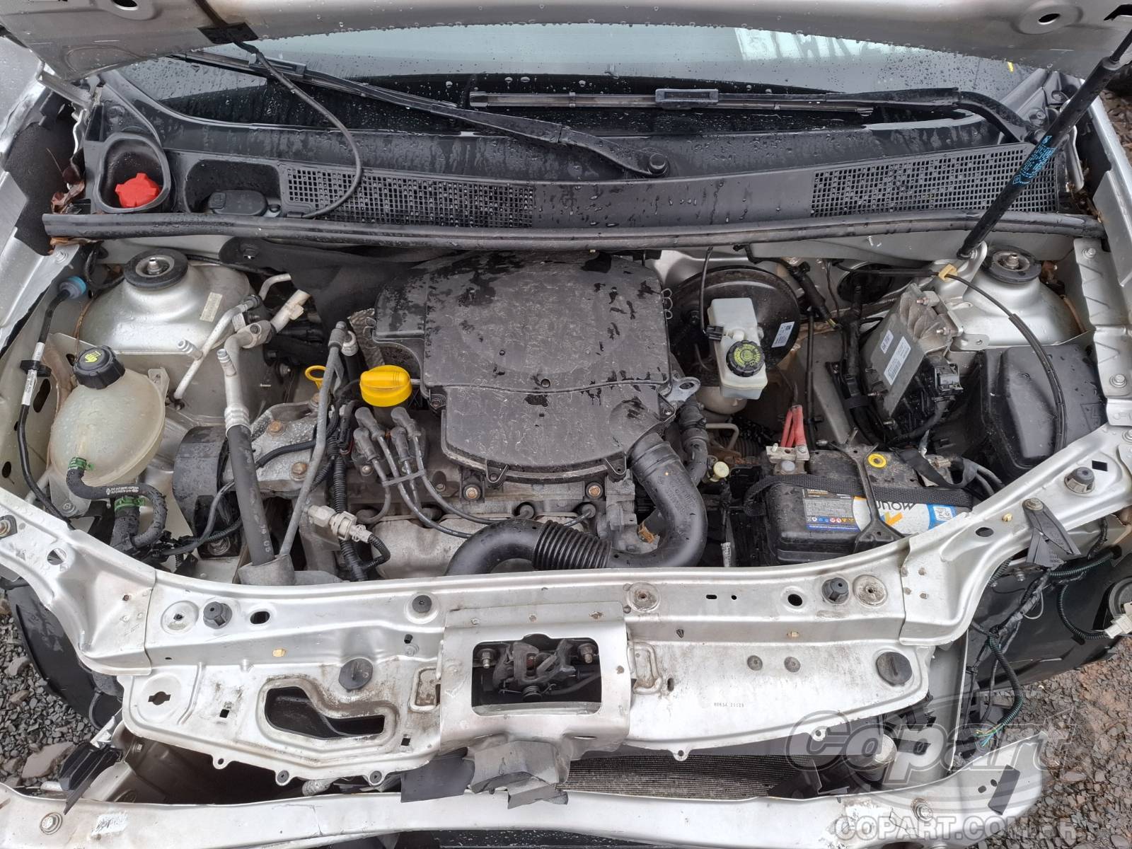 Foto 7 de 10: 2016 RENAULT SANDERO