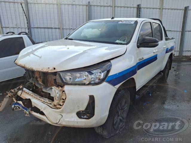 2024 TOYOTA HILUX CD 