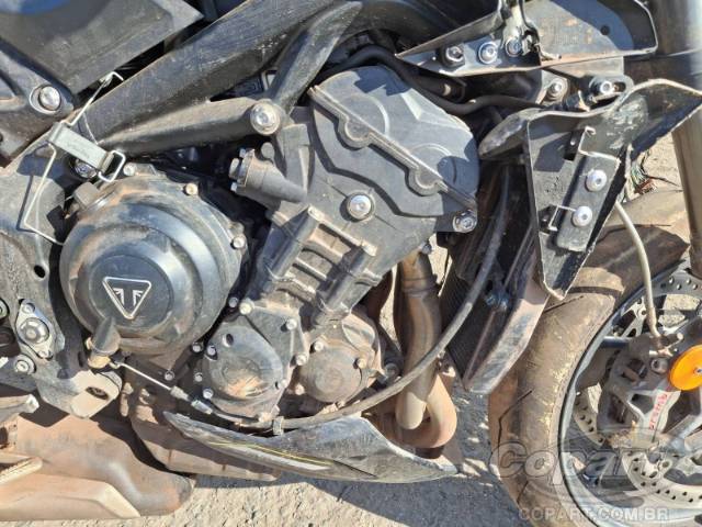 2025 TRIUMPH STREET TRIPLE 