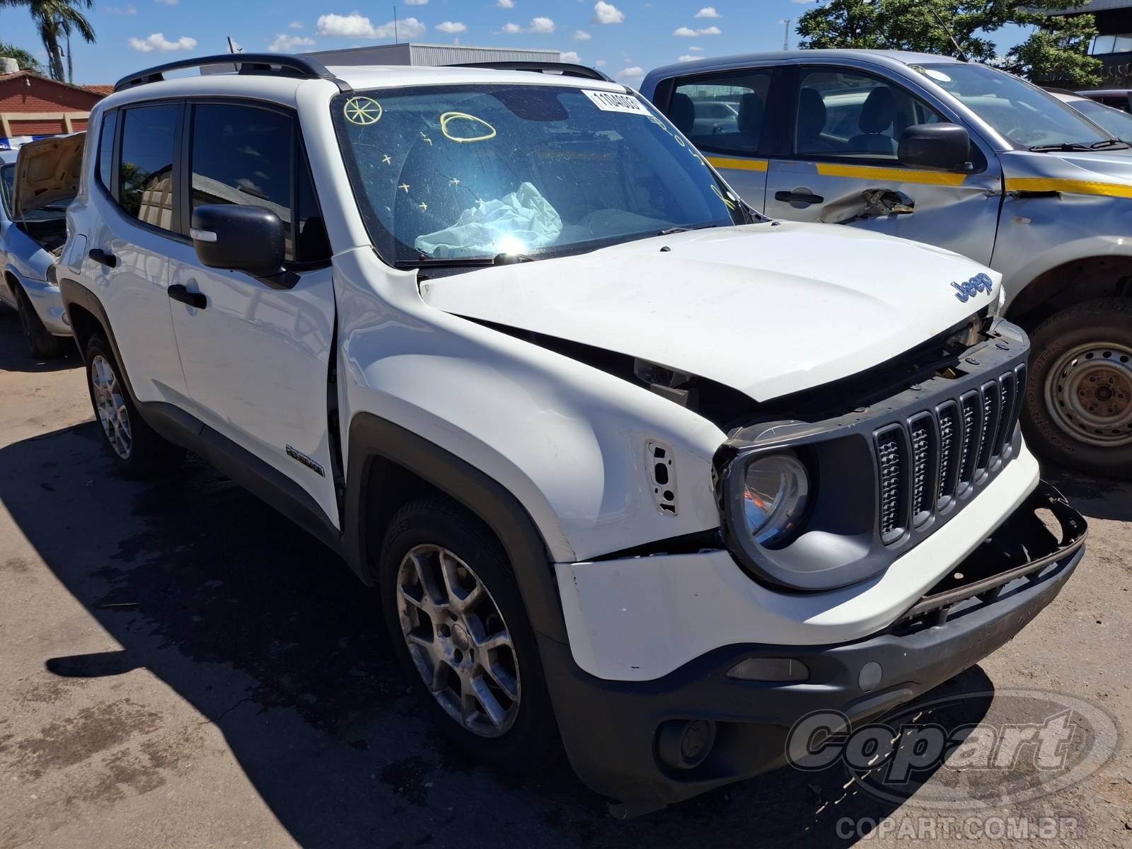 Veículo Fiat Renegade JEEP RENAEGDE 2020 SUV Pequeno 2020 em leilão