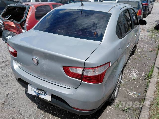 2014 FIAT GRAND SIENA 