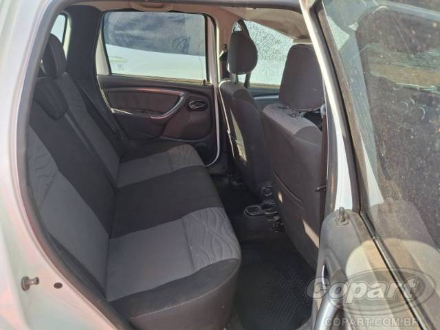 2015 RENAULT DUSTER 