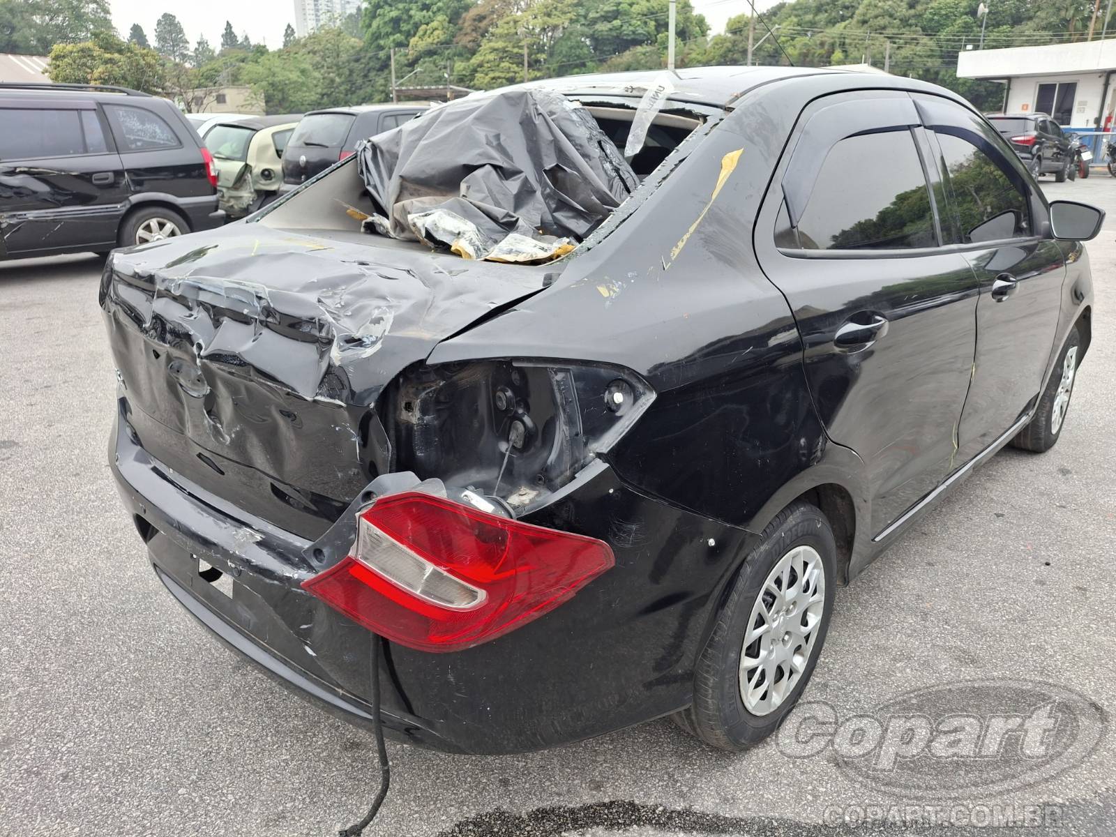 2015 FORD KA SEDAN — foto 4 de 10