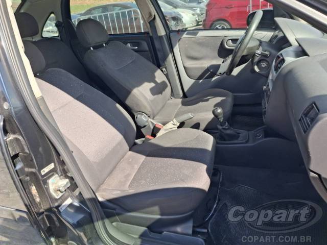 2011 CHEVROLET CORSA SEDAN 