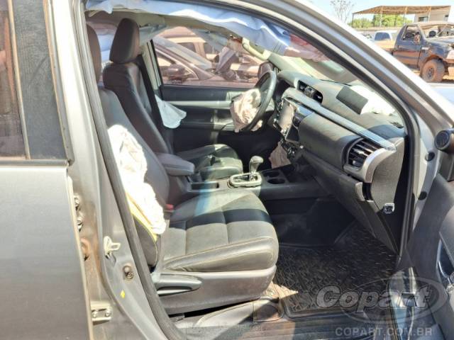 2021 TOYOTA HILUX CD 