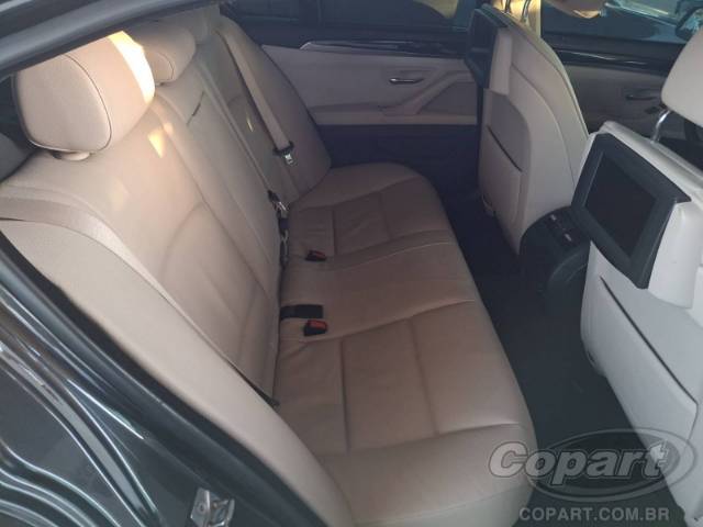 2011 BMW SERIE 5 