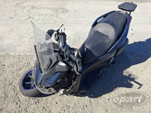 2024 YAMAHA XMAX 