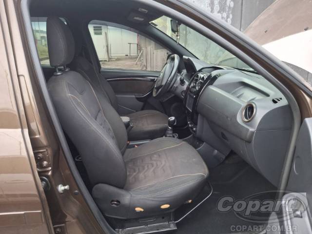 2017 RENAULT DUSTER 
