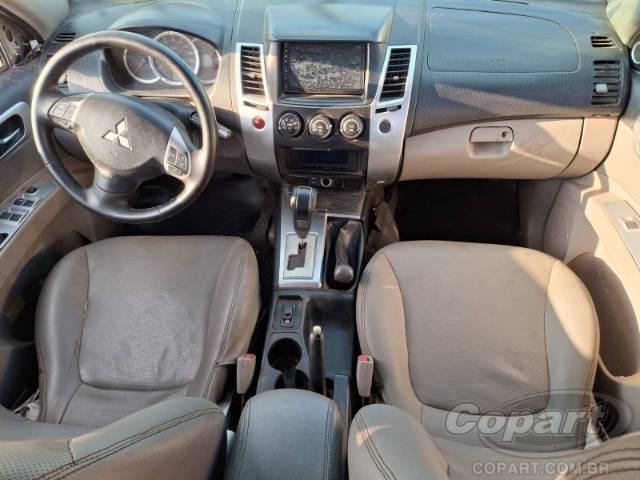 2010 MITSUBISHI PAJERO DAKAR 