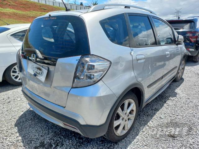 2013 HONDA FIT 