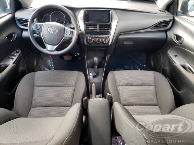 2023 TOYOTA YARIS SEDA 