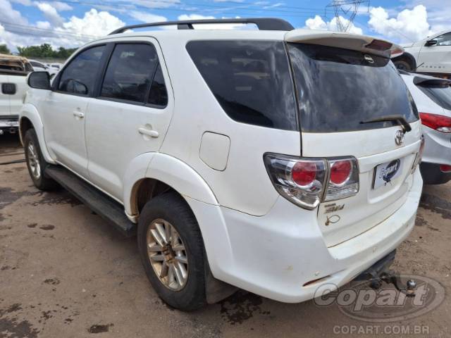 2015 TOYOTA HILUX SW4 