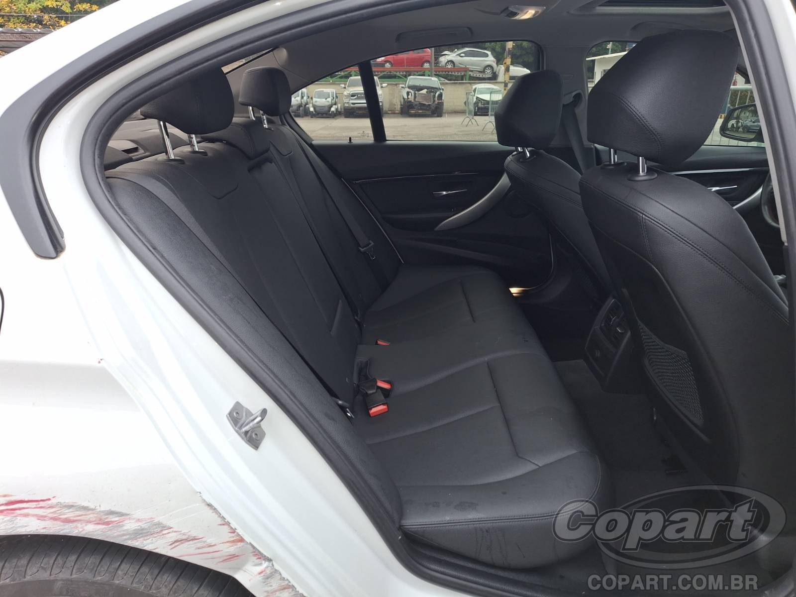 2018 BMW SERIE 3 — foto 6 de 12