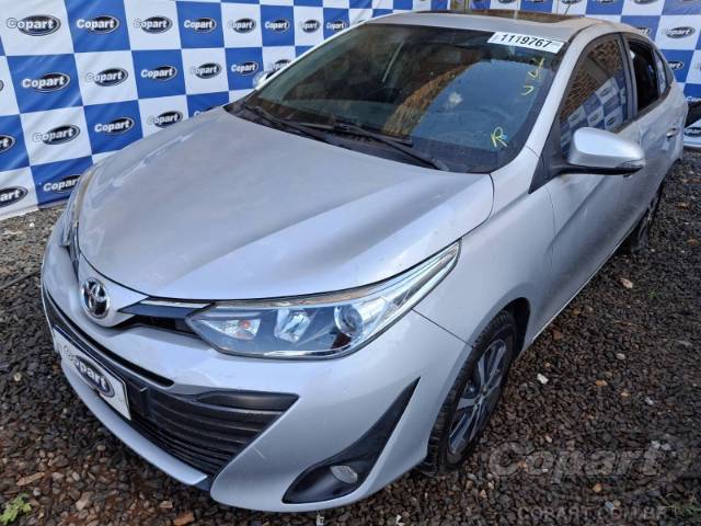 2019 TOYOTA YARIS SEDA 