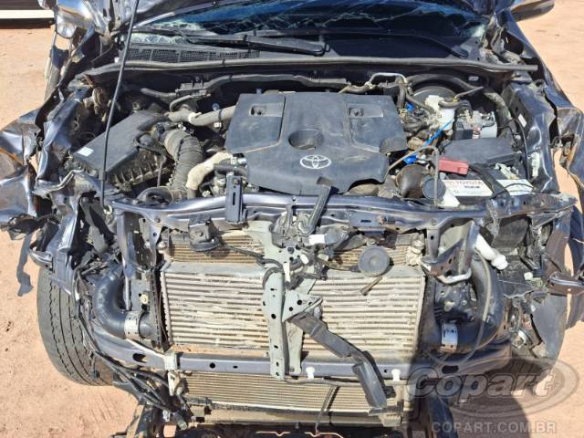 2025 TOYOTA HILUX CD 