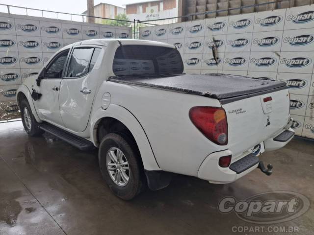 2015 MITSUBISHI L200 TRITON 