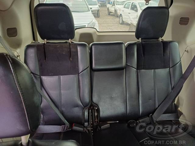 2015 CHRYSLER TOWN   COUNTRY 