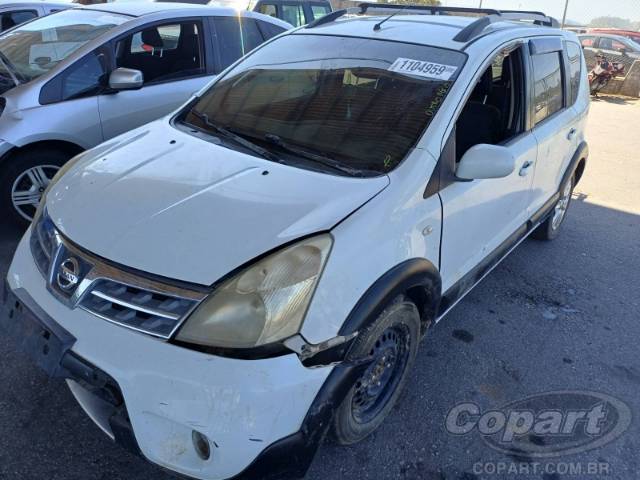 2014 NISSAN LIVINA 