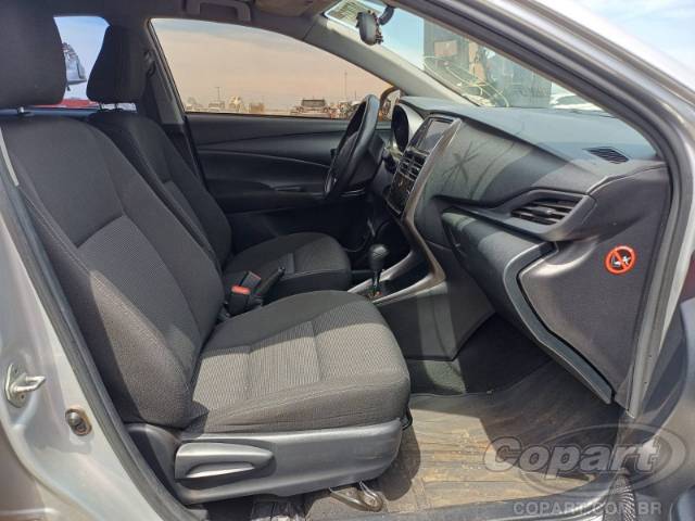 2024 TOYOTA YARIS SEDA 