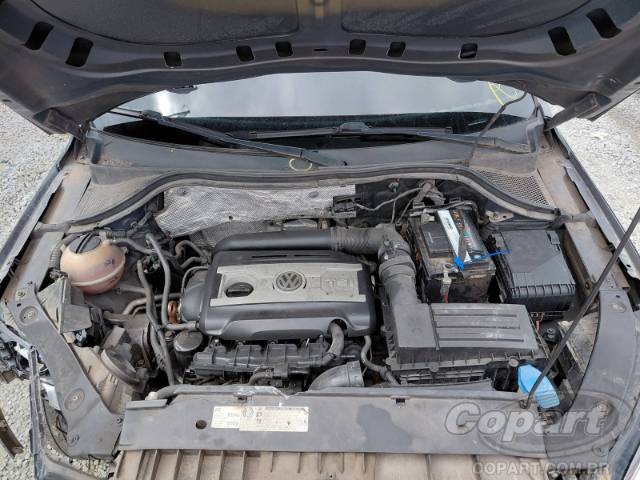 2012 VOLKSWAGEN TIGUAN 