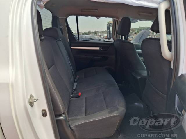 2025 TOYOTA HILUX CD 