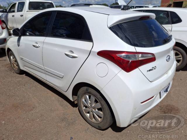 2014 HYUNDAI HB20 