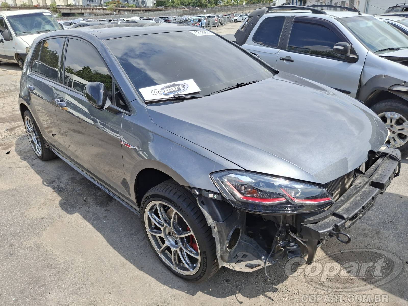 Veículo VW - VolksWagen Golf Volkswagen Golf GTI DSG 2.0 16V TSI Turbo 2019 Colisão Média Monta 2019 em leilão