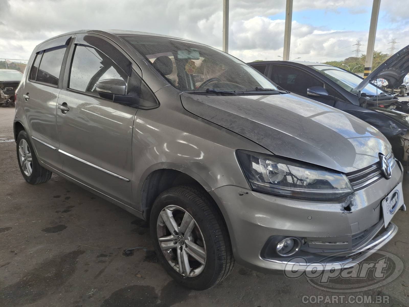 Veículo VW - VolksWagen Fox VOLKSWAGEN FOX Highline 1.6 16V MSI 2016 2016 em leilão