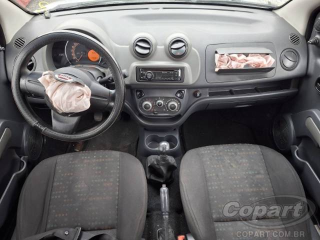 2016 FIAT UNO 