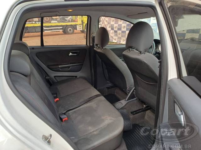 2011 VOLKSWAGEN FOX 