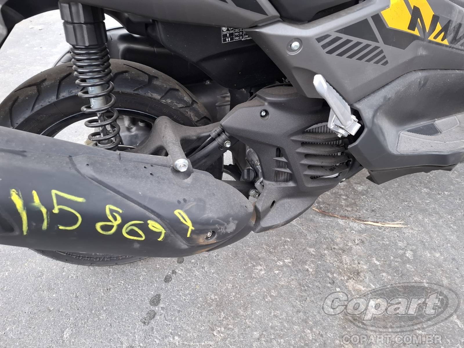 2024 YAMAHA NMAX — foto 5 de 10