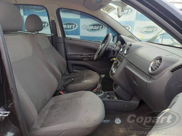 2010 VOLKSWAGEN VOYAGE 