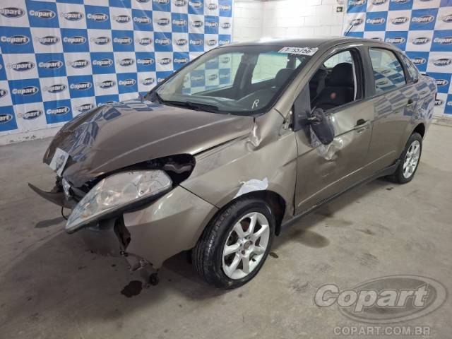 2015 FIAT GRAND SIENA 