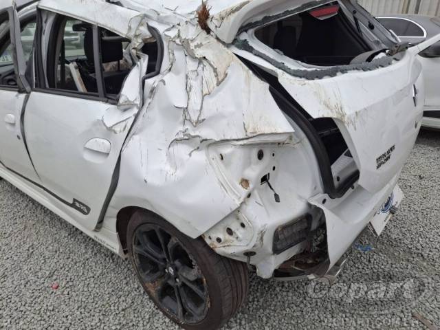 2016 RENAULT SANDERO 