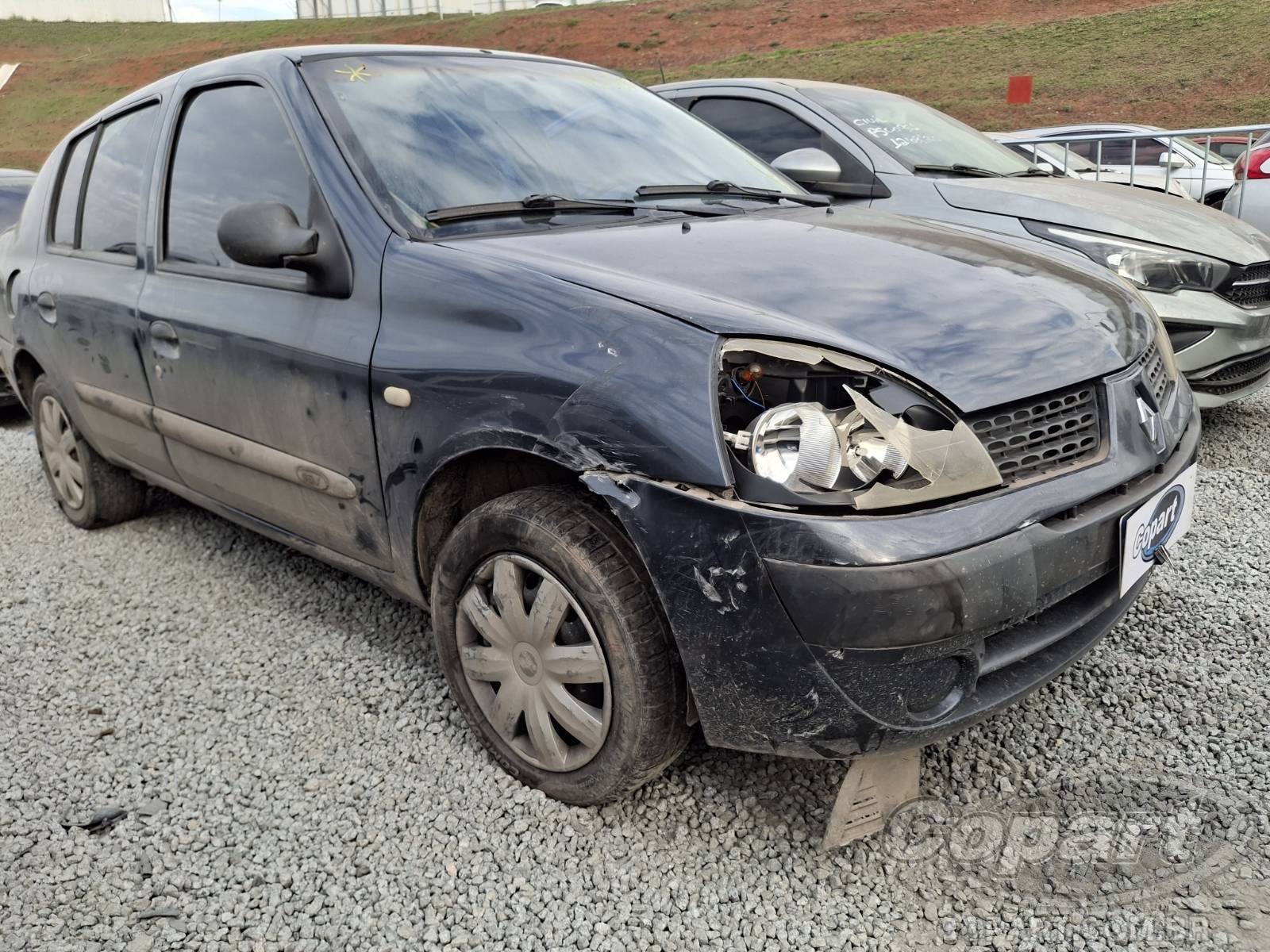 Veículo Renault Clio RENAULT CLIO SEDAN 2005 em leilão