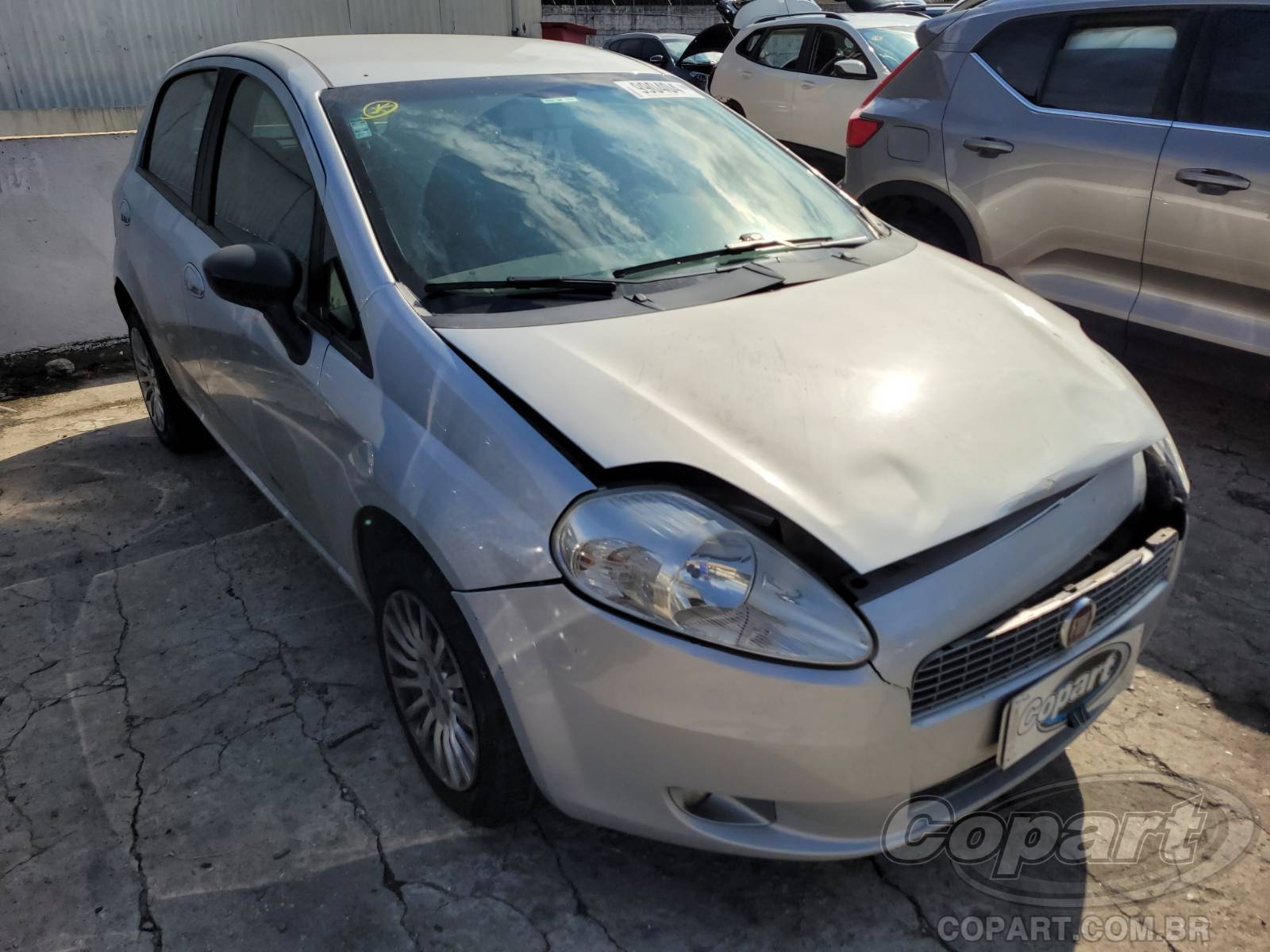 Veículo Fiat Punto Fiat Punto ELX 1.4 Fire 2010 Colisão Média Monta 2010 em leilão